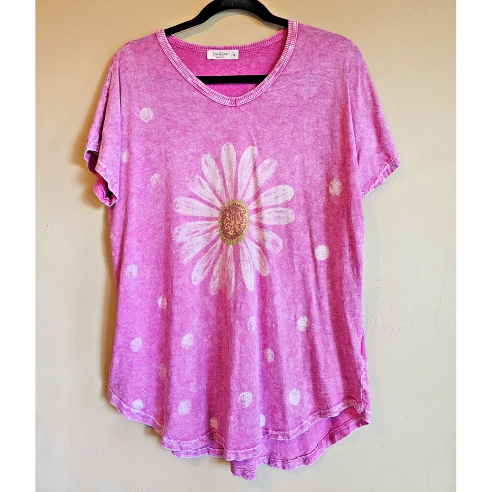 Jess & Jane T-Shirt Pink Large  Womens Daisy Polka Dot Mineral Wash V-Neck USA